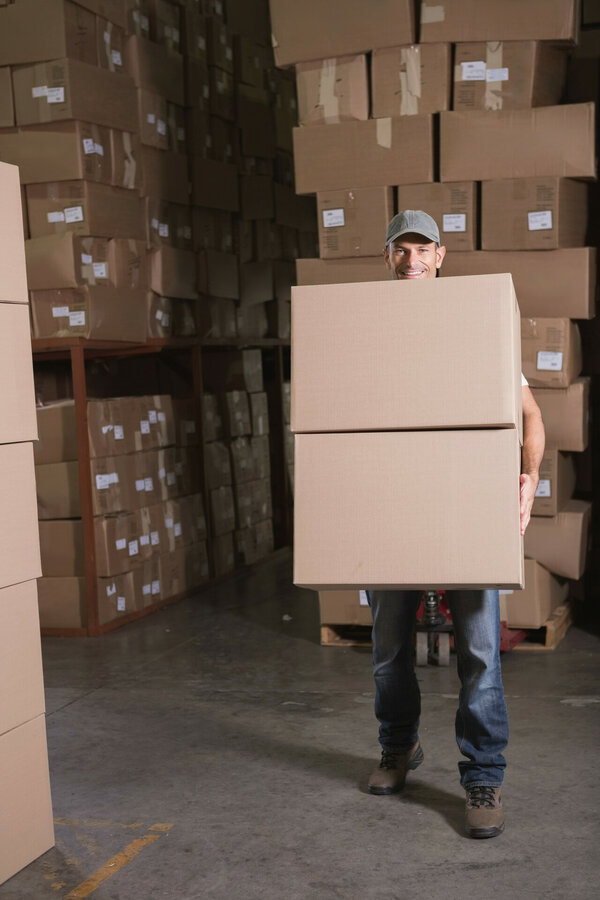 Zjednodušte prepravu balíkov s RFPACK fulfillment službami